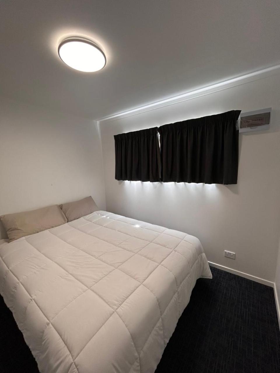 המילטון Terapa Motor Inn מראה חיצוני תמונה